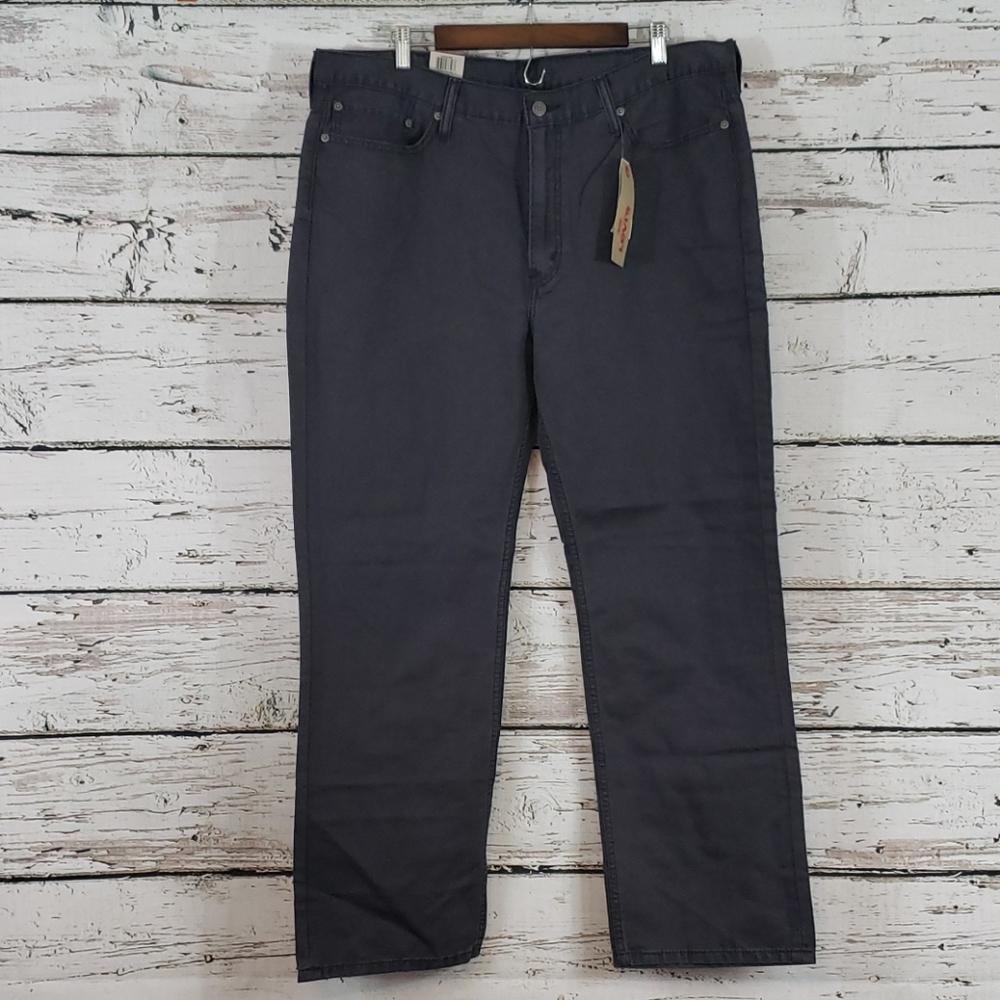 🆕️ Levi's 514 Straight Leg Jean